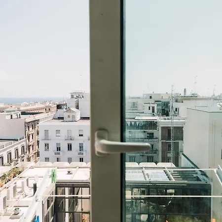 Apartment 90 Upmurat Top Floor - City Center & Seaview Bari